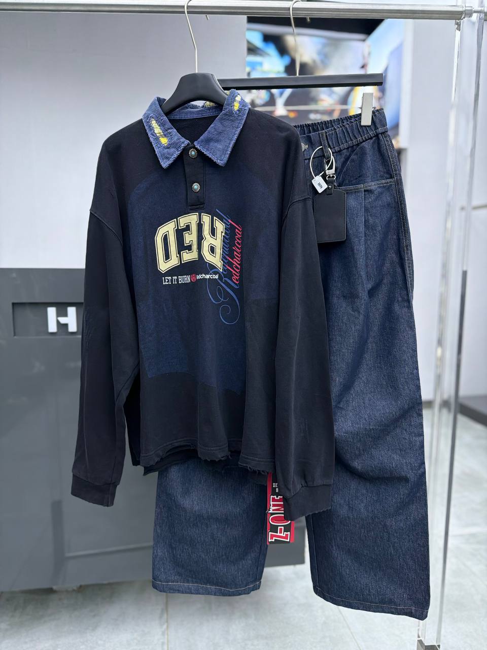 CONTRAST PIQUÉ RELAXED FIT POLO SHIRT