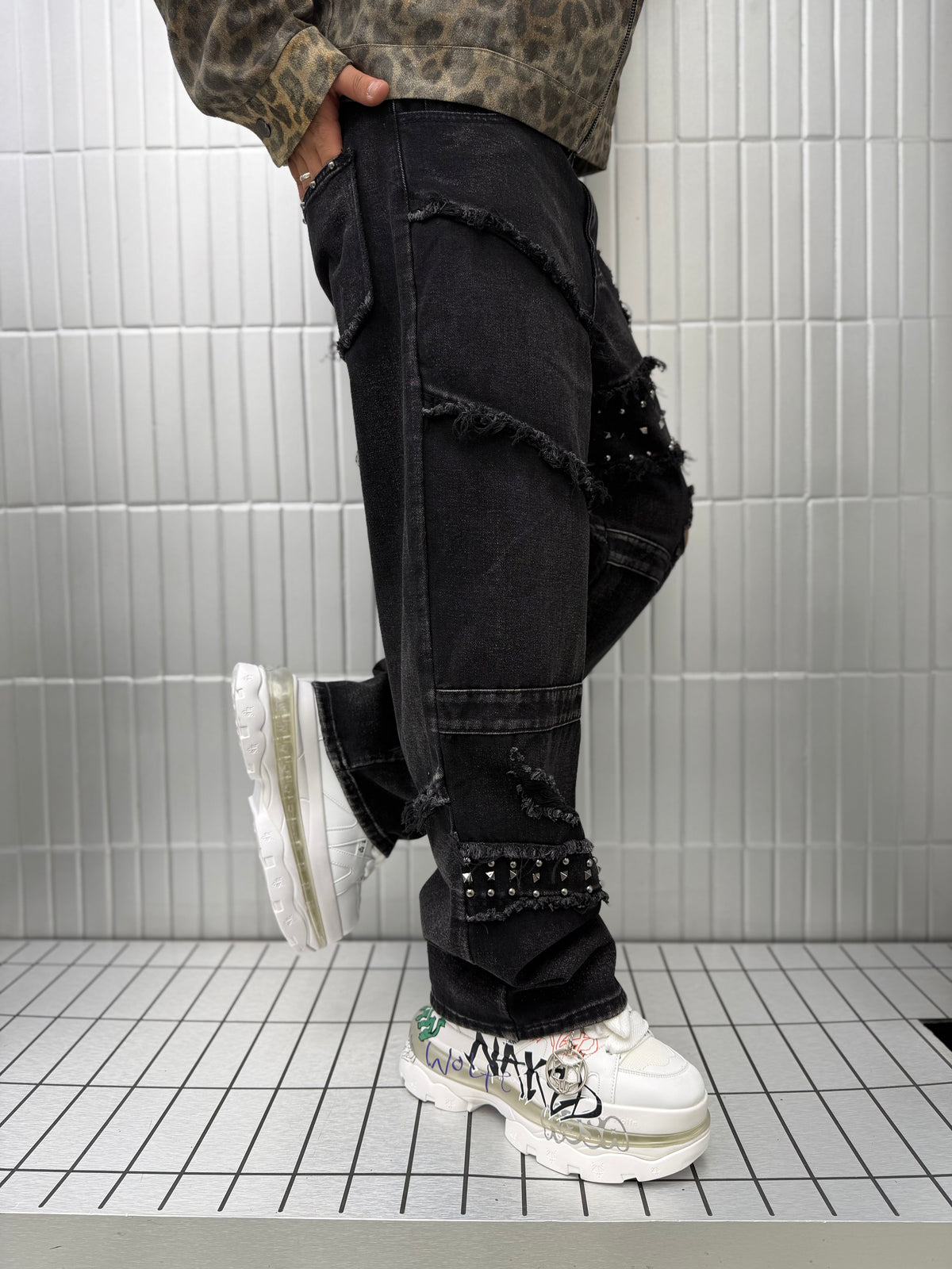 JEANS RIPPED BAGGY FIT