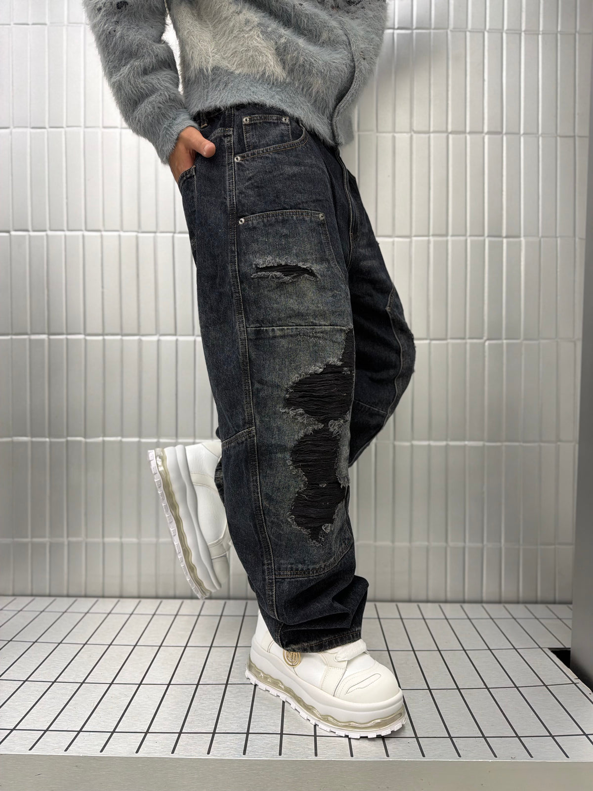 JEANS LOOSE FIT BUTTON-FLY