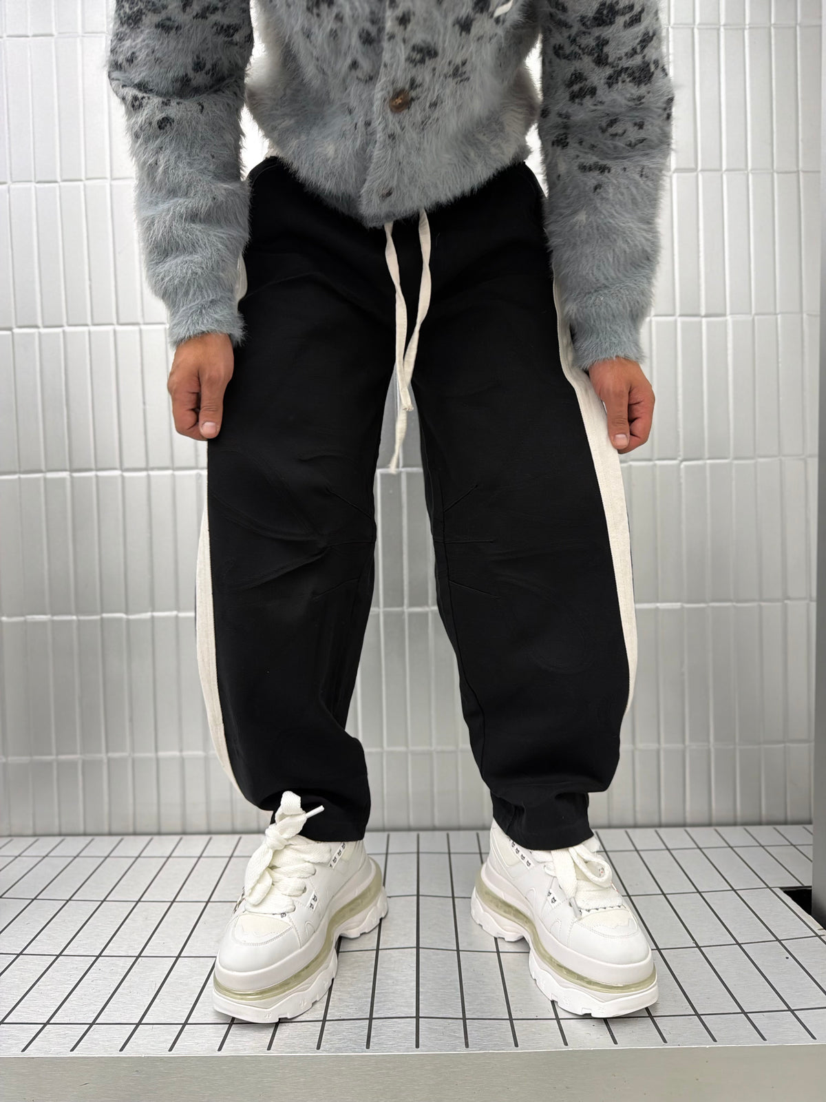 TROUSERS LOUIS VUITTON