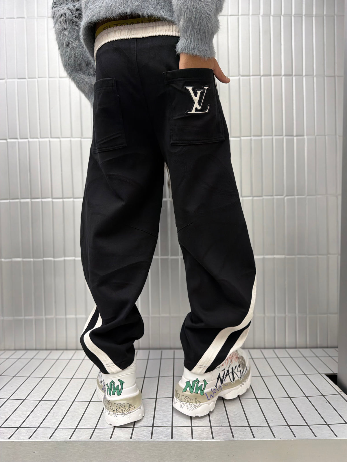 TROUSERS LOUIS VUITTON