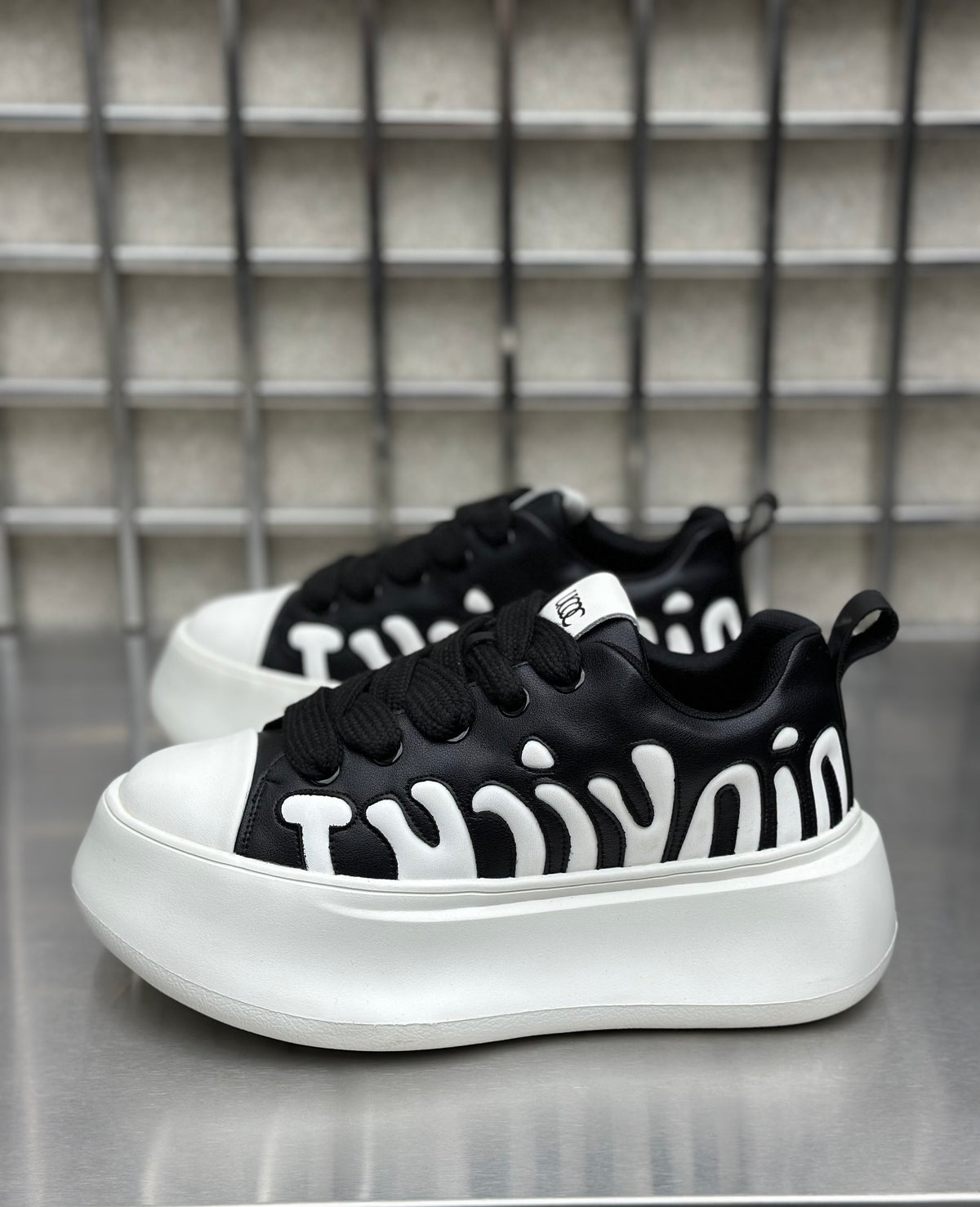 SHOES ASTROPOD