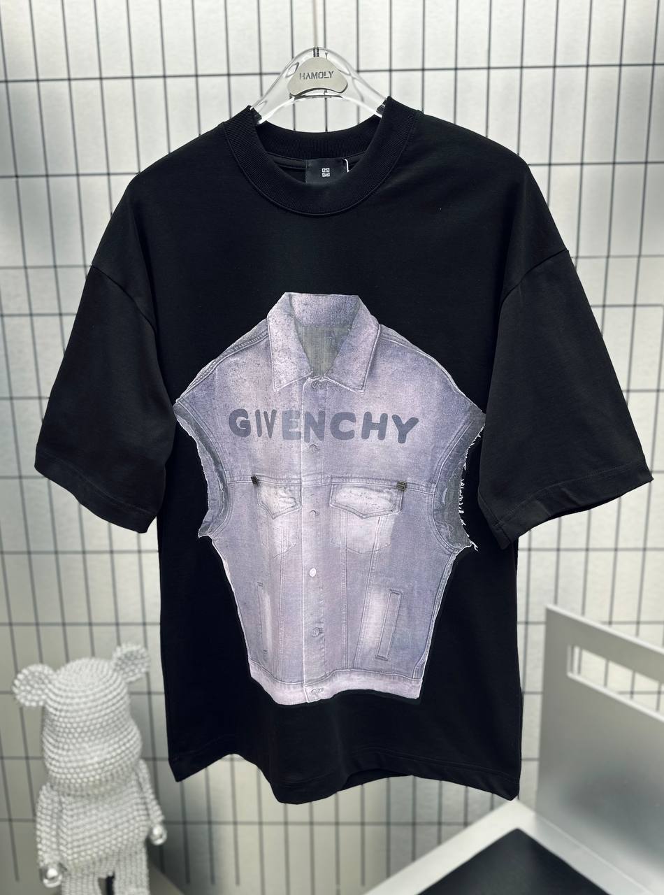 T.SHIRT GIVENCHY