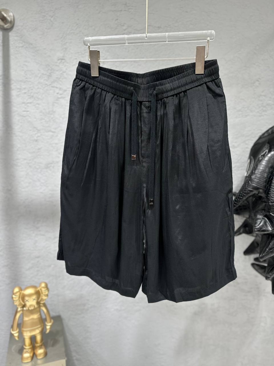 SHORT SOFT