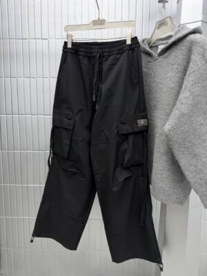CONTRAST LINED CARGO TROUSERS