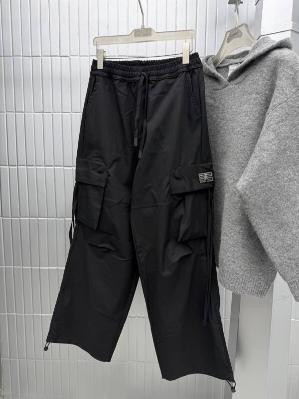 CONTRAST LINED CARGO TROUSERS