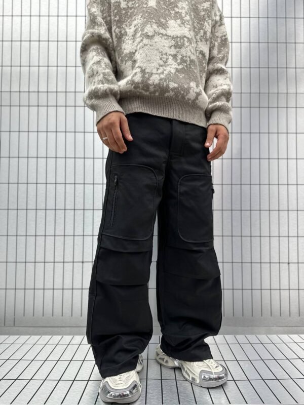 CONTRAST LINED CARGO