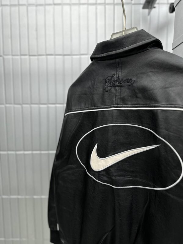JACKET NIKE