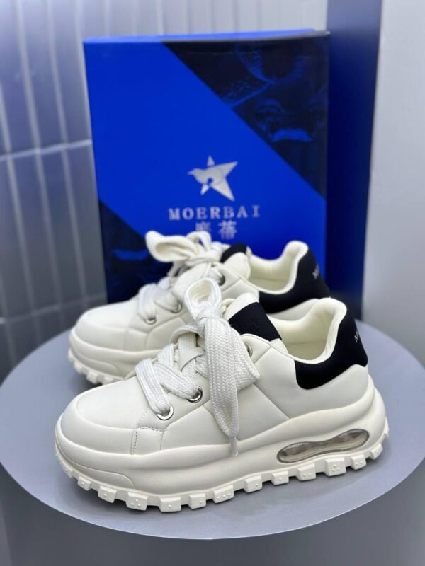 SHOES MOERRAI