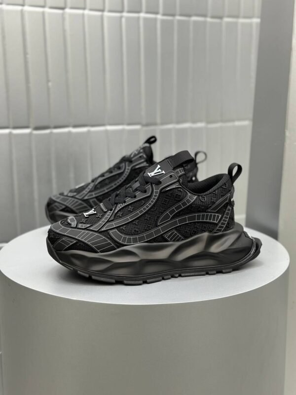 SHOES LOUIS VUITTON