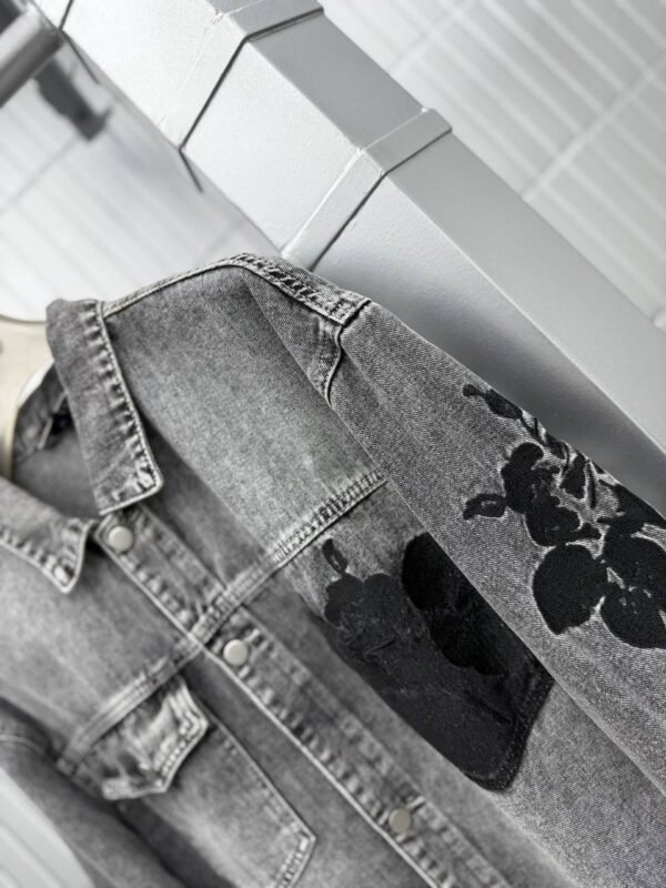 photo_5776228717154733213_y JACKET EMBROIDERED CROPPED FIT