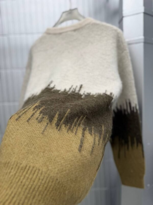 photo_5776228717154733310_y PULLOVER SPRAY EFFECT PRINT