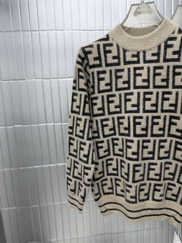 photo_5802997826676526032_y PULLOVER FENDI