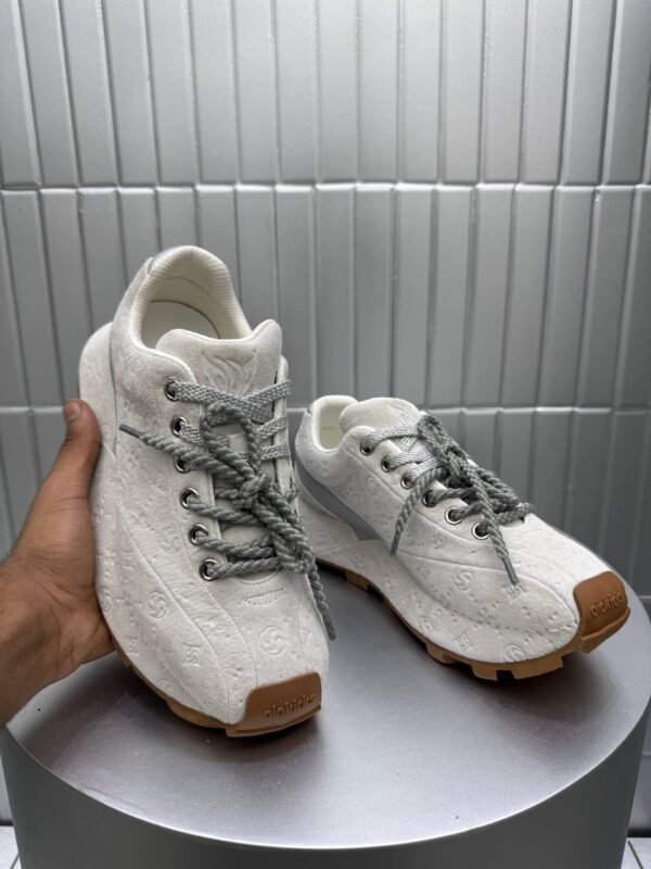 photo_5958693560842390354_w SHOES OIOKICKS