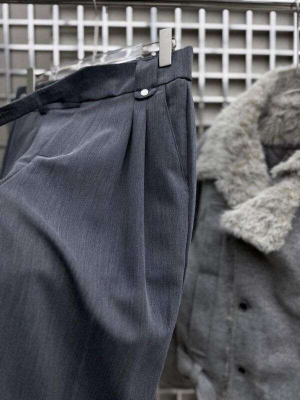 5956144656666005296 RELAXED FIT PLEATED TROUSERS
